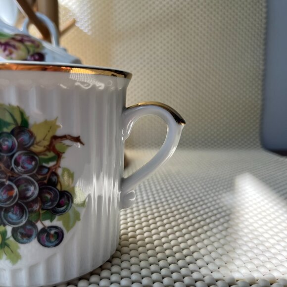 4 Mugs Fruit Pattern Made in Japan Golden Rim - Picture 11 of 14